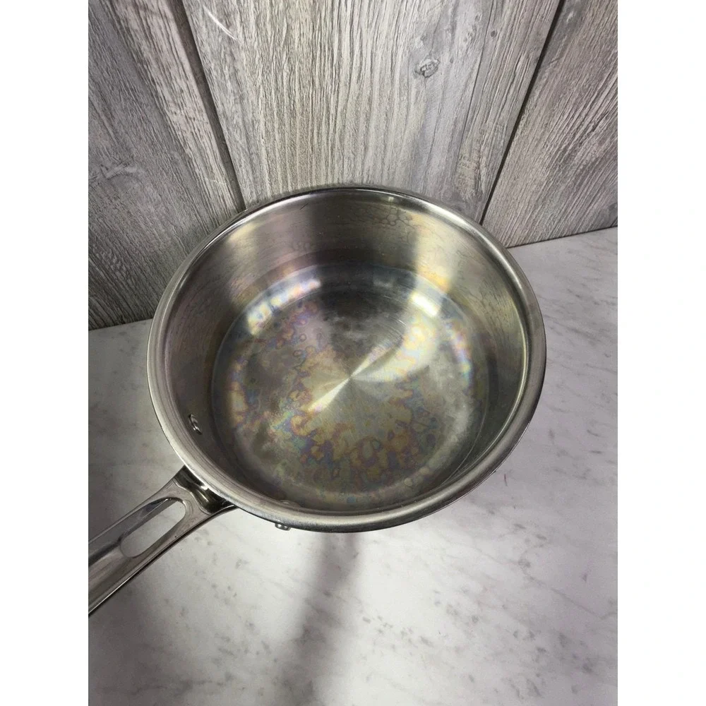 Viking 3-Ply Stainless Steel 2 Quart Saucepan  Glass Lid 40011-0122 Induction